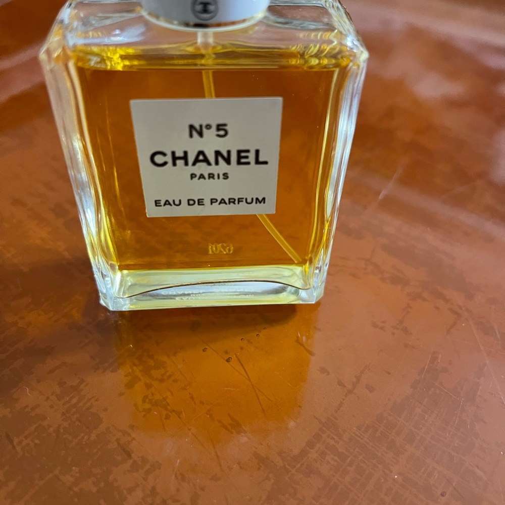 Perfume - Picture 2 of 5